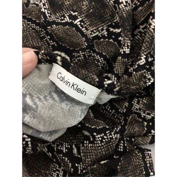 Calvin Klein Designer Side Ruched Dress Snakeskin Size Small ☃️❄️ - Picture 2 of 9